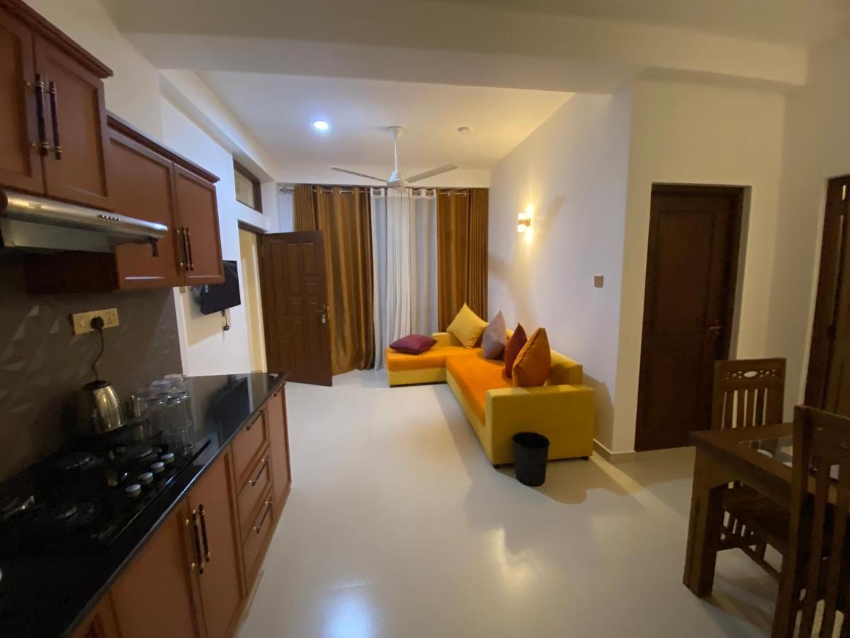 Aurelia Inn Канді Екстер'єр фото